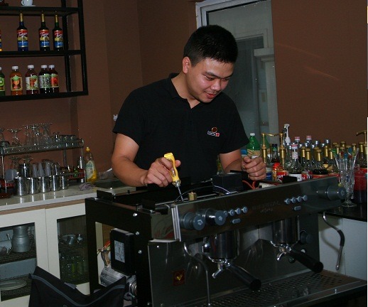 Quy trình sửa chữa máy pha cà phê tại Hai Bà Trưng