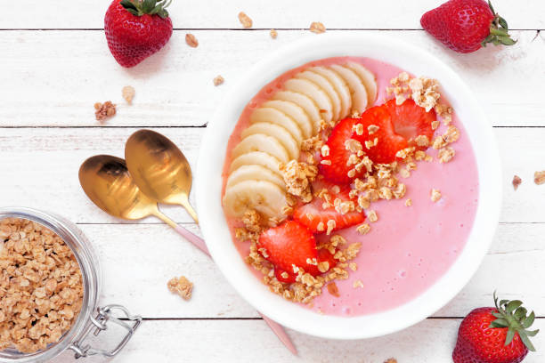 Smoothie dâu chuối công thức đơn giản cho một ly sinh tố bổ dưỡng, mát lạnh