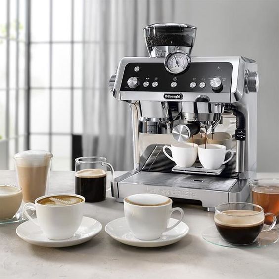 Tầm quan trọng của máy pha cà phê trong cuộc sống hàng ngày