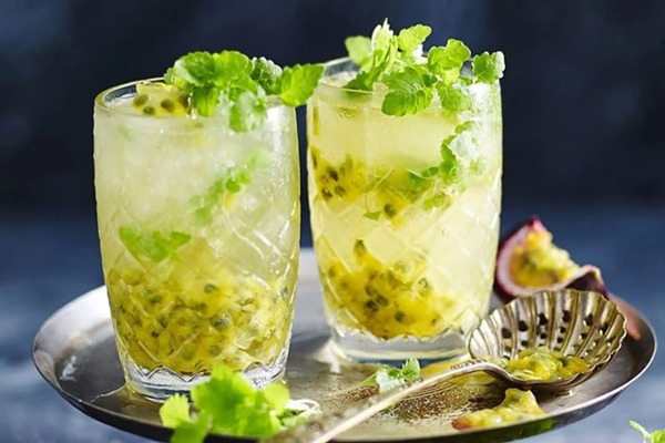 Tự làm soda chanh dây mát lạnh cực đã khát ngày nắng nóng