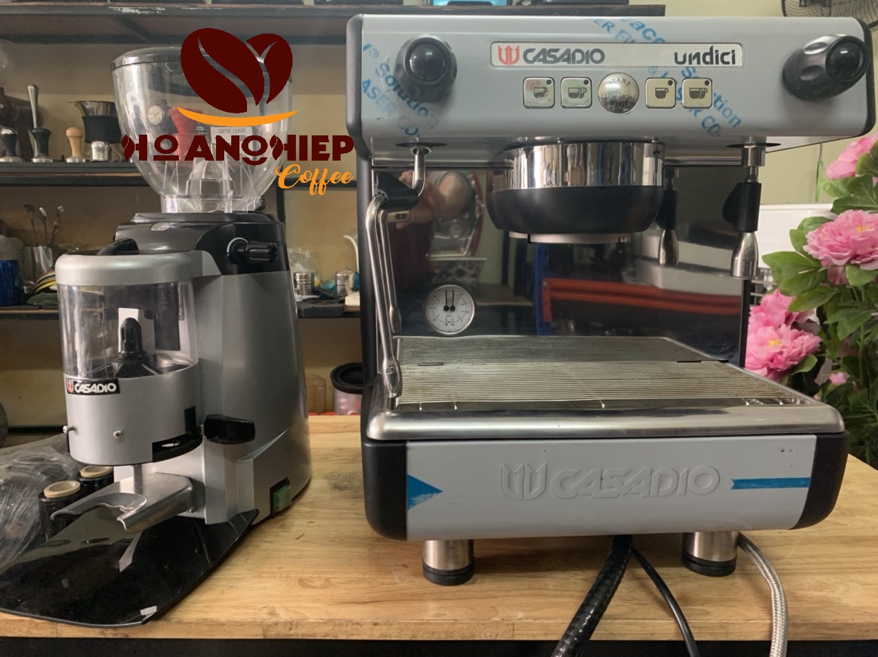 Filmda sikishayotgan mashhurlar Qin pornosidan oqib chiqadigan moylash