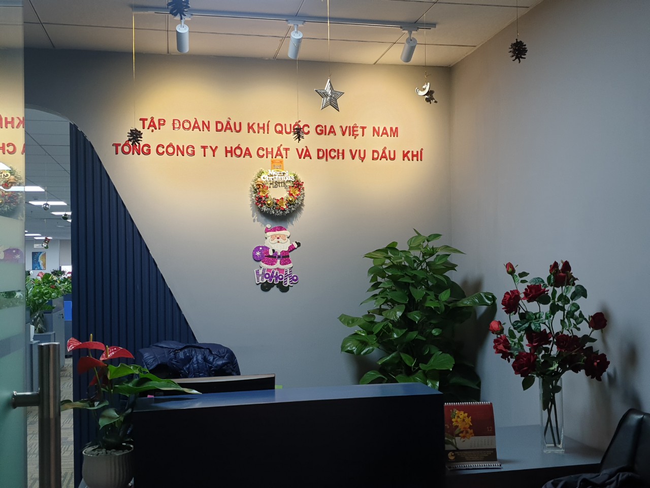 Dự Án Kệ Trung Tải chứa tài liệu tại Công ty Hóa Chất Dầu Khí