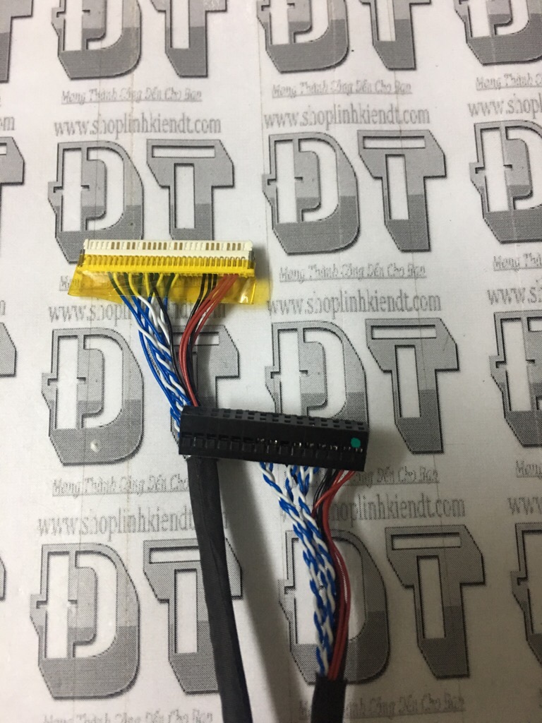 cap-lvds-p12-fix-d8-30p-su-dung-cho-man-hinh-18-5-inch