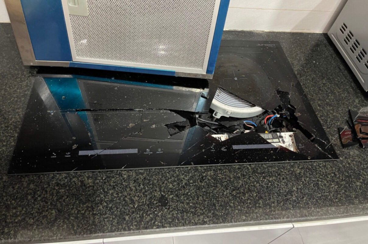 Bếp từ bị nứt mặt kính có dùng được không?
