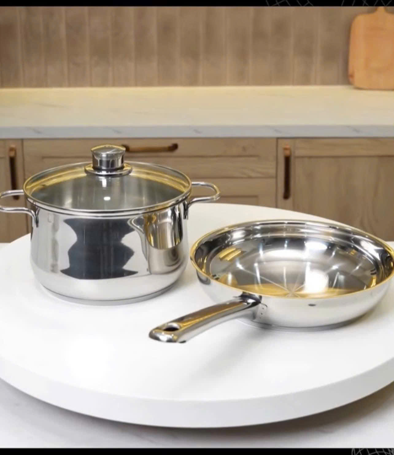 Bộ nồi WMF Diadem Plus 2 món kèm chảo thép 24cm