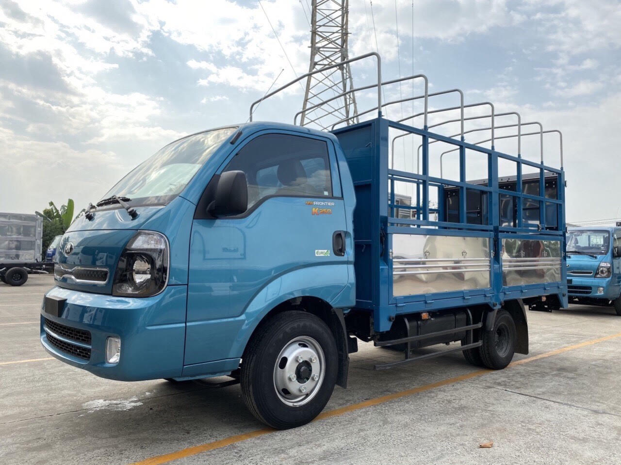 kia-k250-2-5-tan