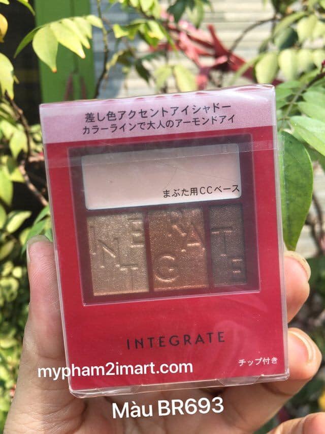 Phấn Mắt Nhũ Shiseido Integrate Cc Br693 3 3g Jp