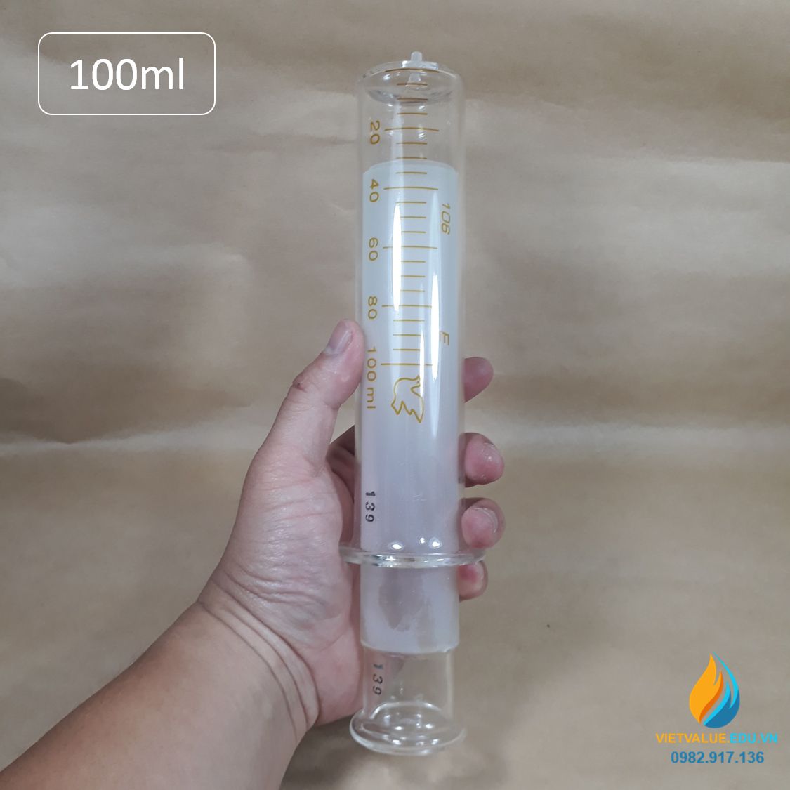 Bơm tiêm thủy tinh dung tích 100ml, xy lanh thủy tinh thí nghiệm hãng Bomex