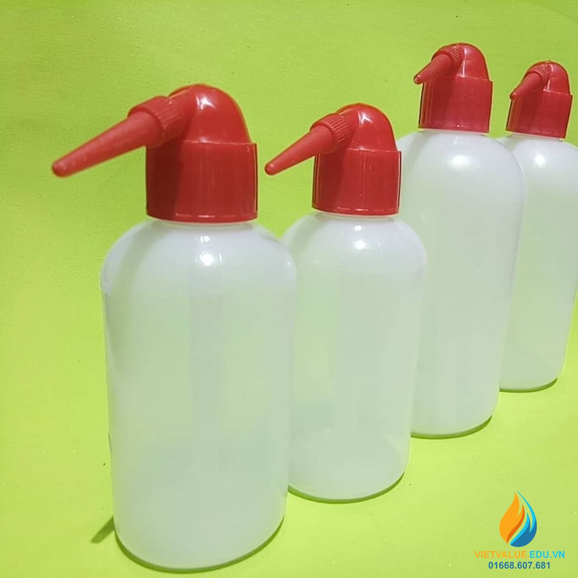 Bình tia nắp đỏ, vòi cong, 500ml