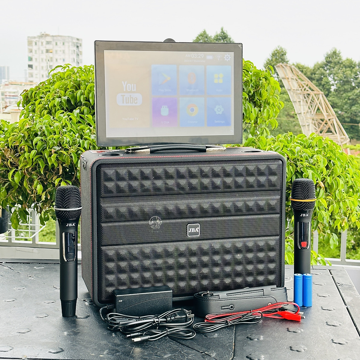 Loa kéo karaoke JBA F-33 màn hình 14inch cảm ứng