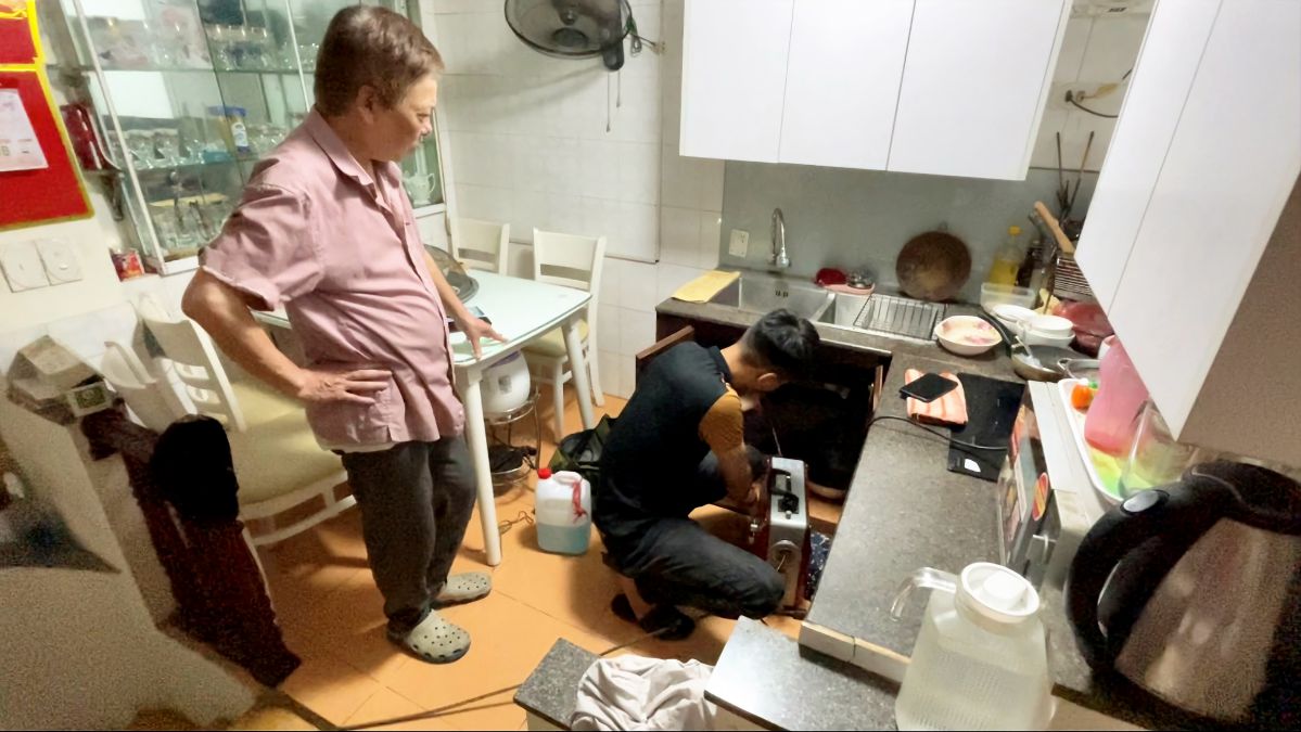 thông nghẹt bồn cầu giá rẻ