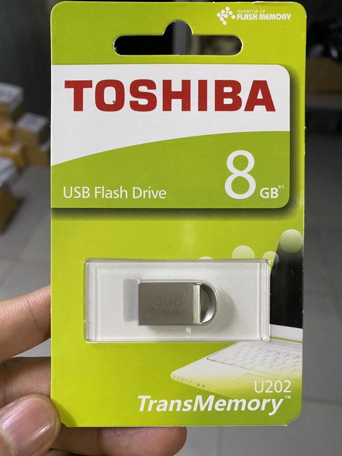 USB Toshiba 8GB vỏ nhôm chống nước