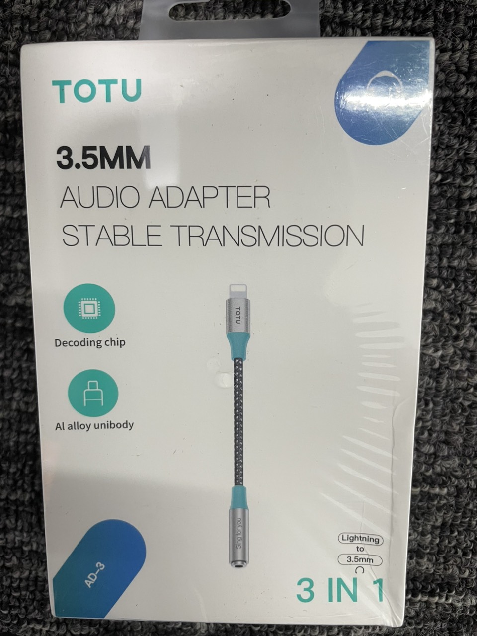 Cáp chuyển TOTU Lightning Sang Audio 3.5mm AD-3