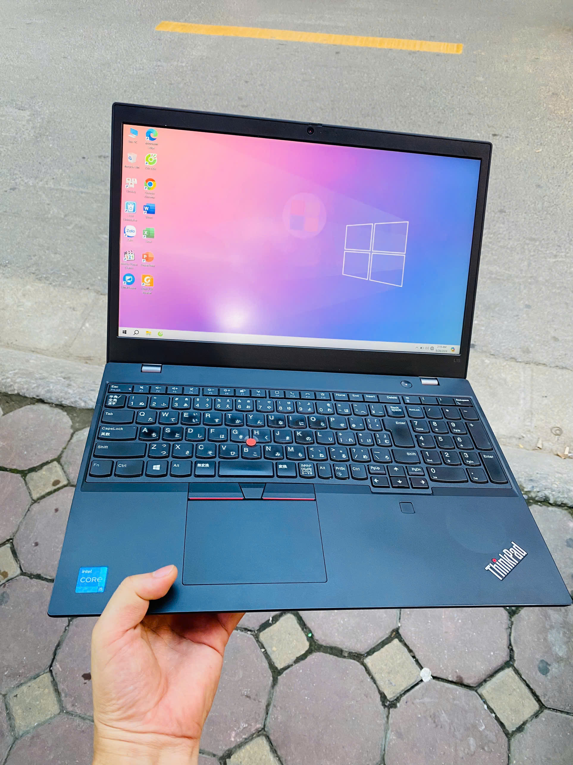 Laptop ThinkPad L15G2 (Win 10 Pro 22H2 21AK22)  chip i5-1135G7 / ram 8g / ssd nvme 256 fhd