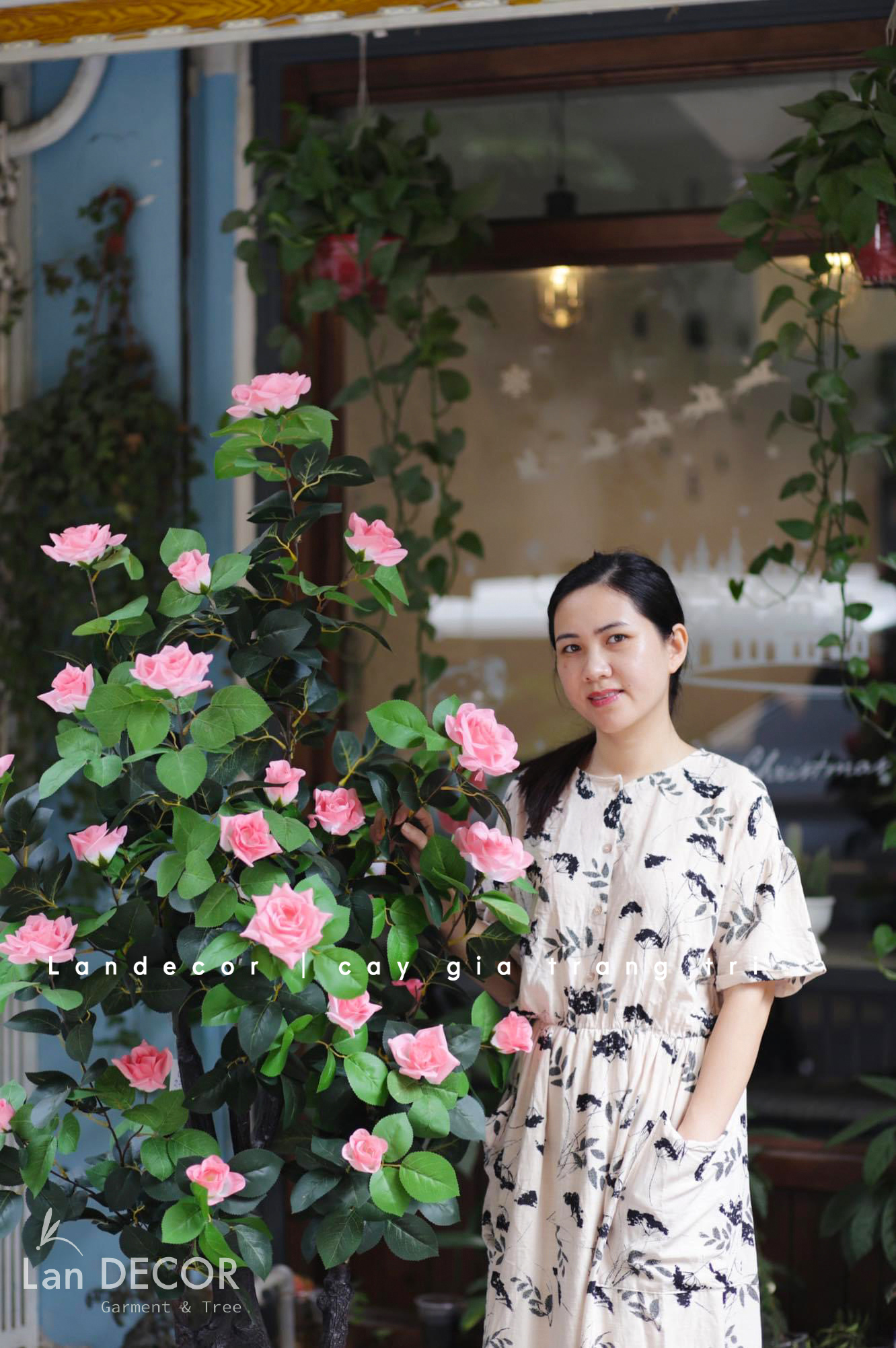 cay-hoa-hong-gia-trang-tri
