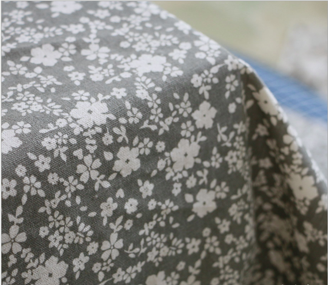 TB334 - Khăn trải bàn hoa trắng