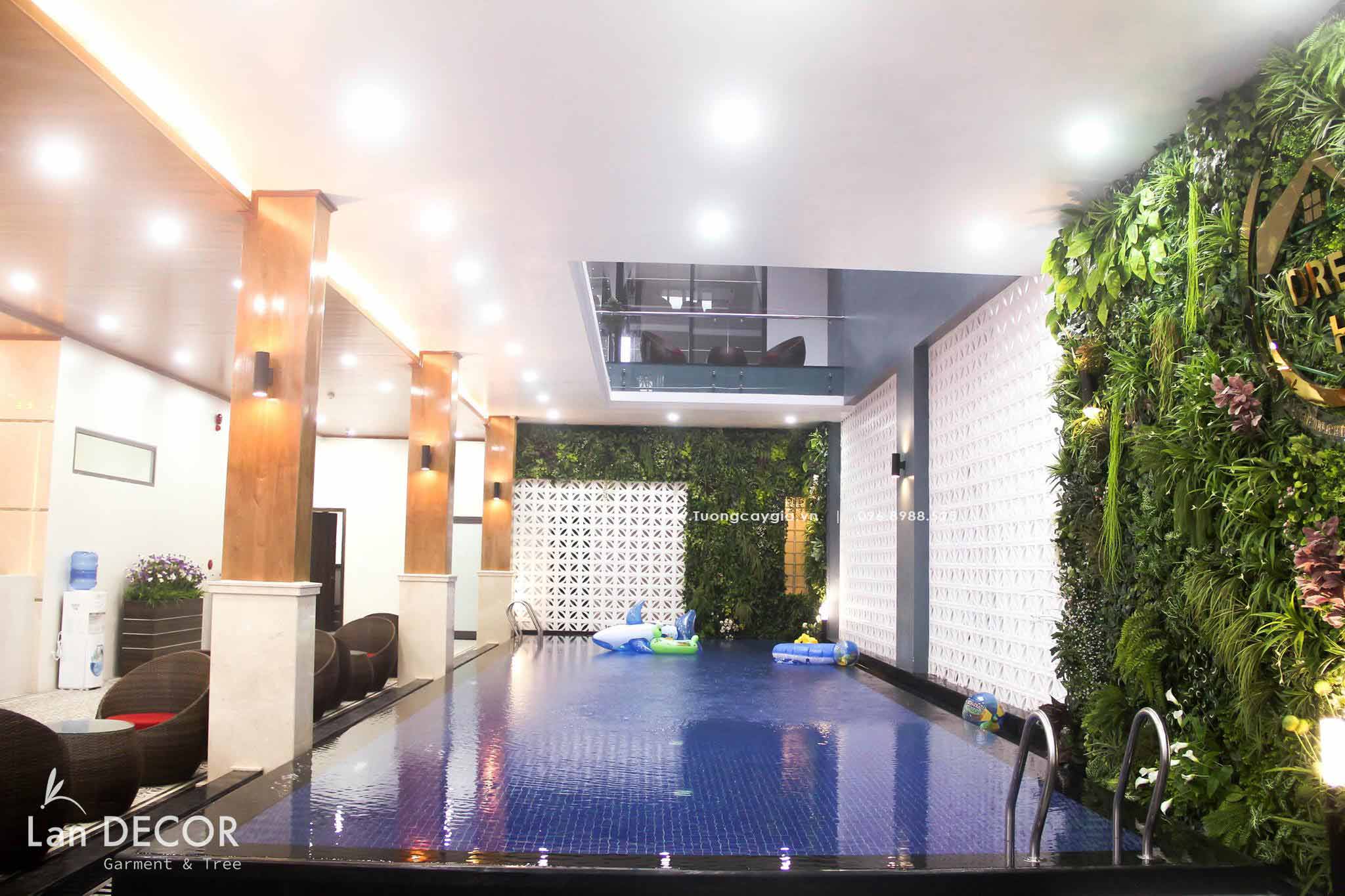 CÔNG TRÌNH TƯỜNG CÂY GIẢ BỂ BƠI- TC117