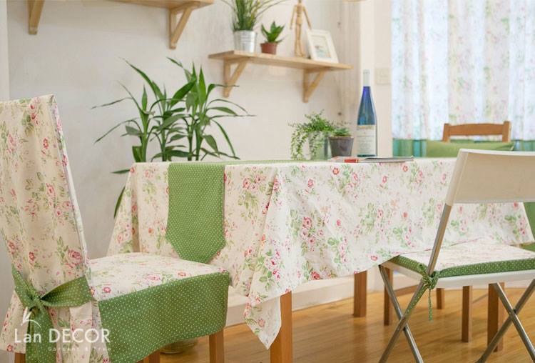 TB291 - Khăn trải bàn lá hoa đỏ