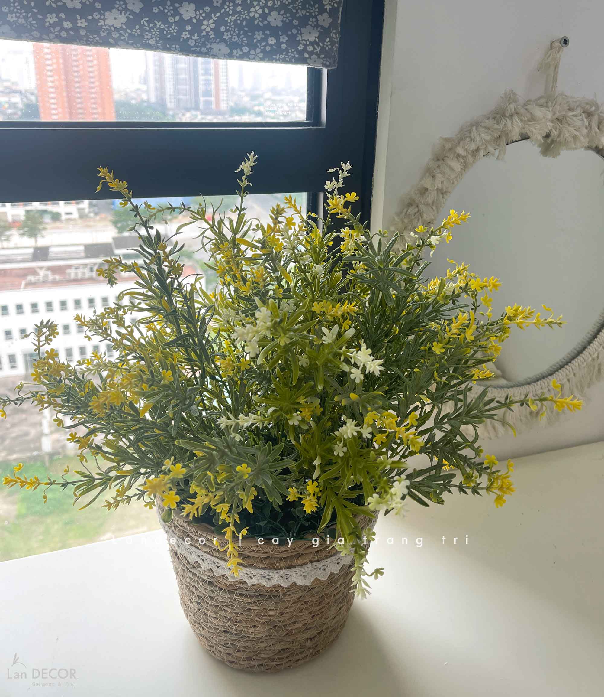 Giỏ Hoa Giả Thiết Kế - Giỏ Hoa Oải Hương Vàng Decor Góc Làm Việc Xinh Xắn (45cm)- CC1427