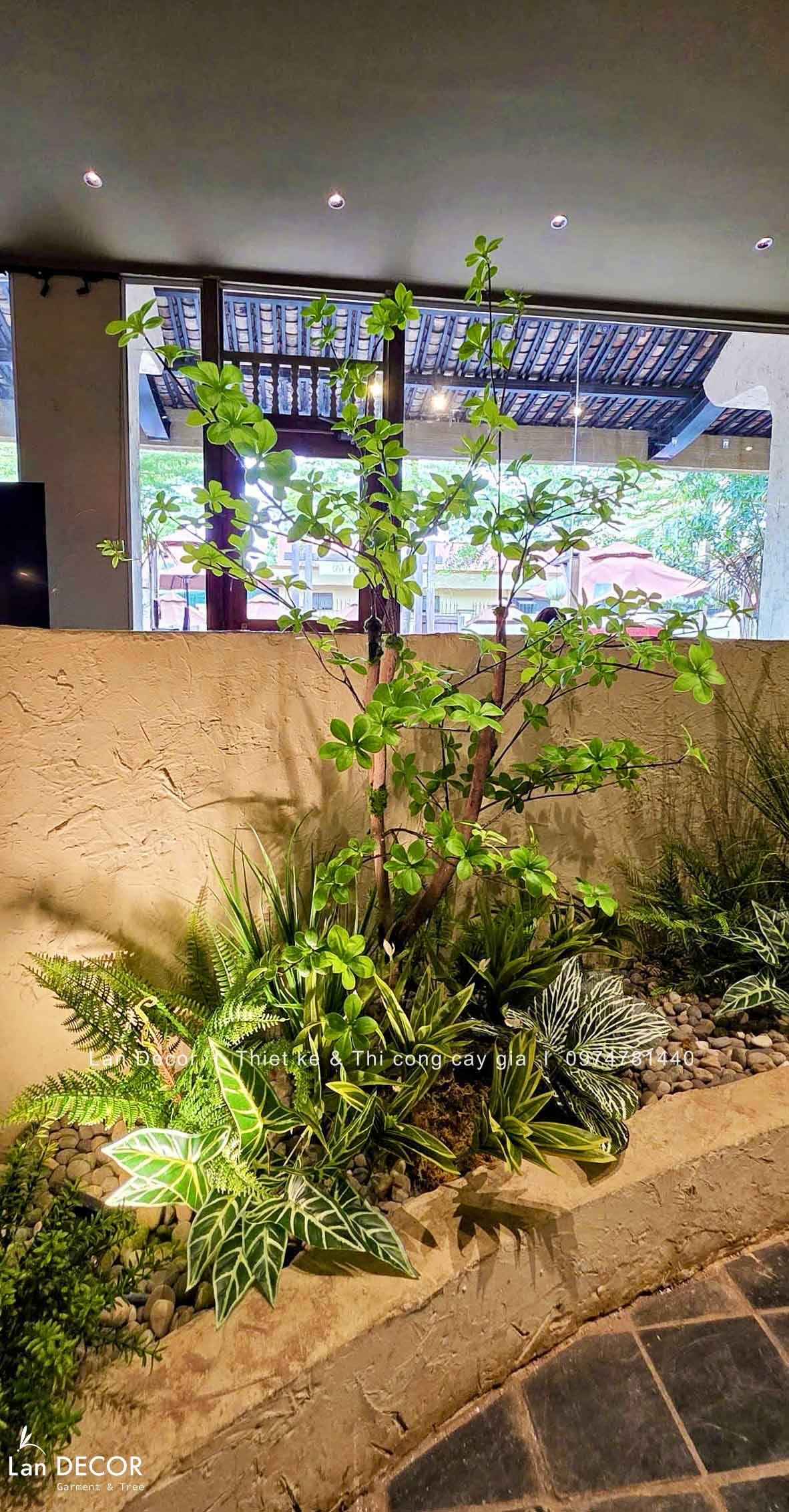 Thi Công Tiểu Cảnh Cây Giả Decor Quán Cafe