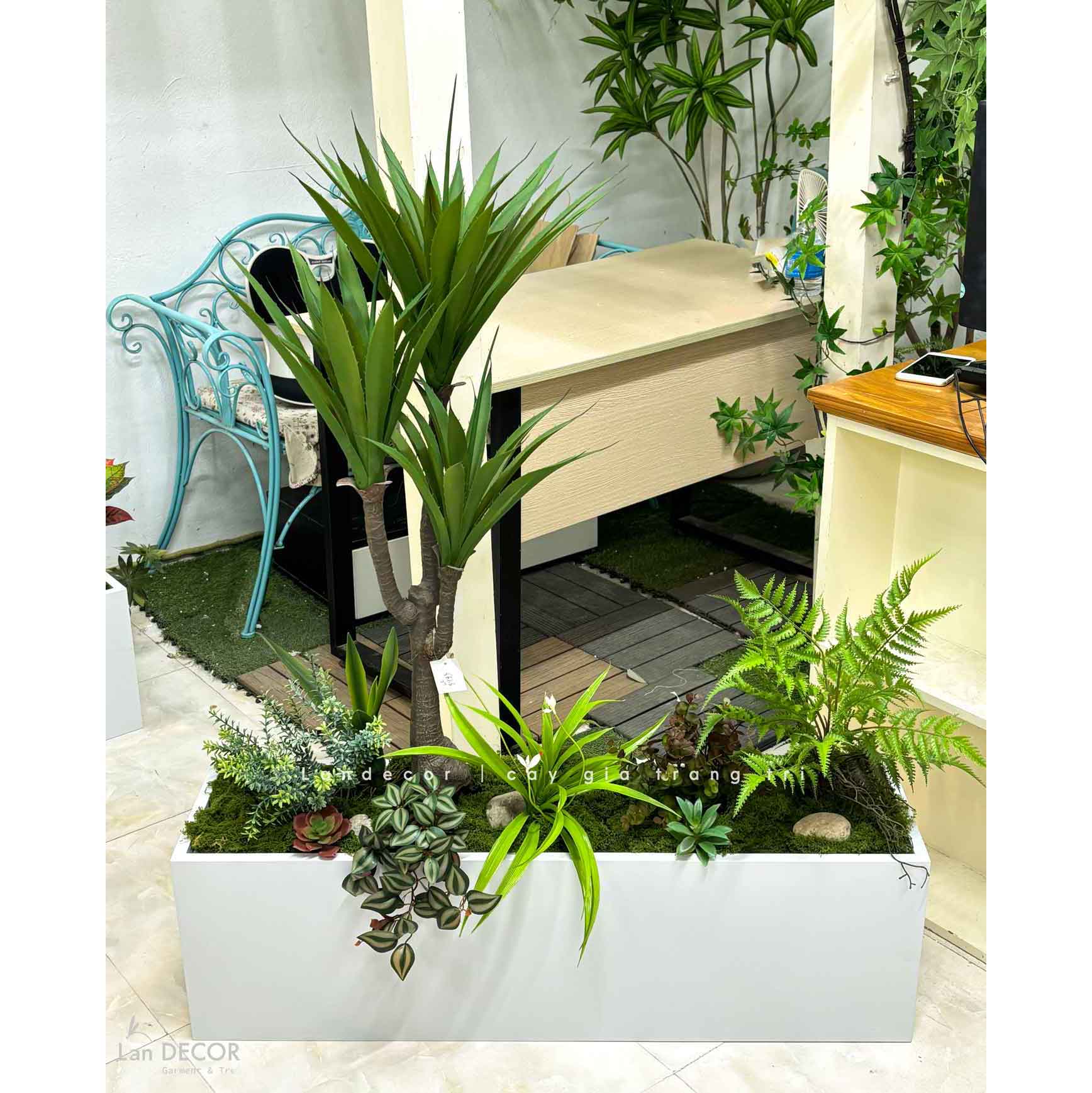 Bồn Cây Giả- Tiểu Cảnh Cây Yucca Decor Phong Cách Hiện Đại (100x40x120cm)- BC303