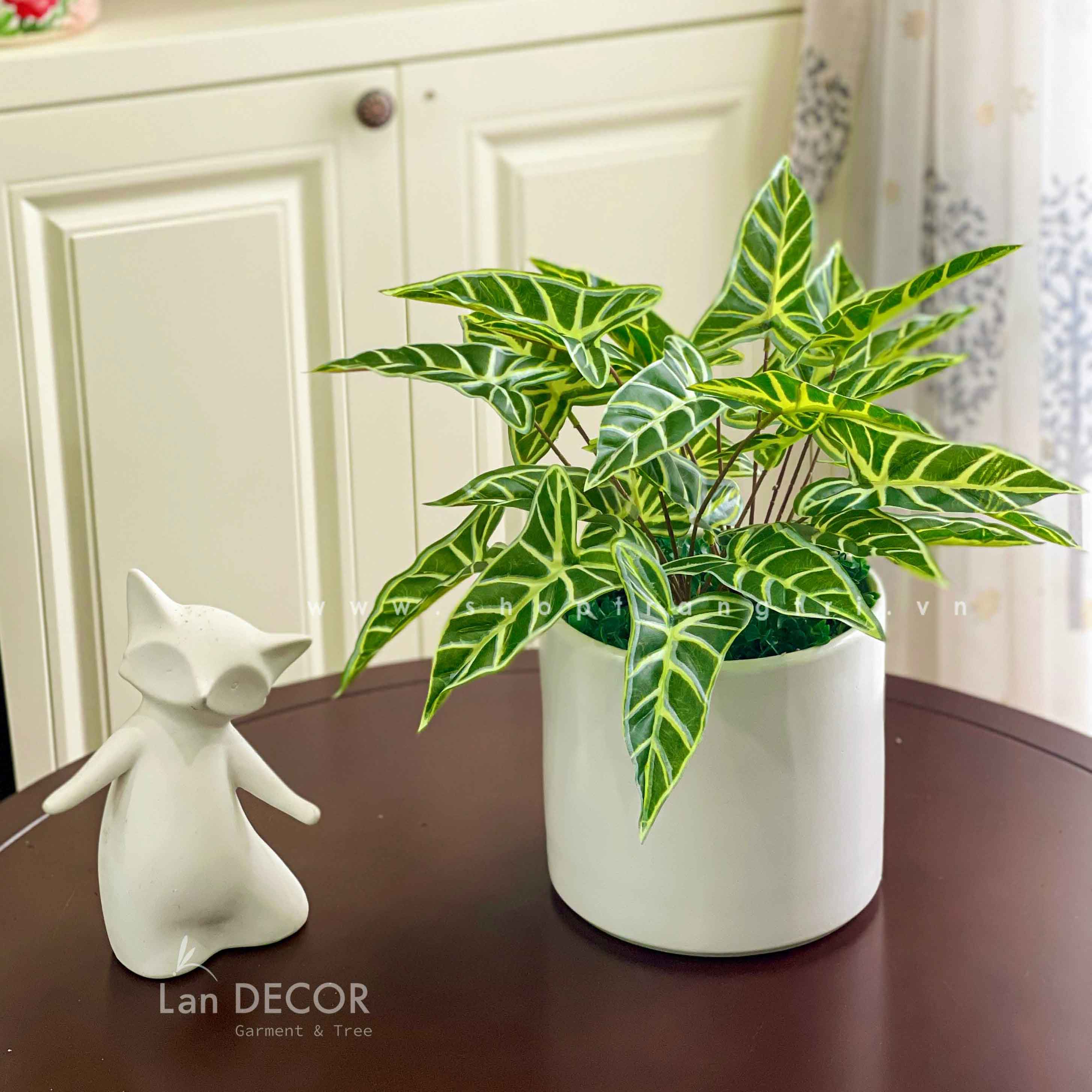 Cành Lá Giả Decor Tiểu Cảnh, Cành Lá Bán Hạ Trang Trí Độc Đáo (25cm) - HC1116