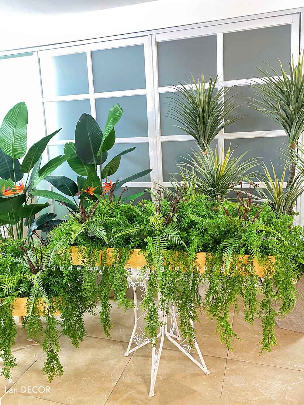 Bồn Cây Tiểu Cảnh- Bồn dương xỉ rủ cành lá giả trang trí (120x18x11cm)- BC151-SG