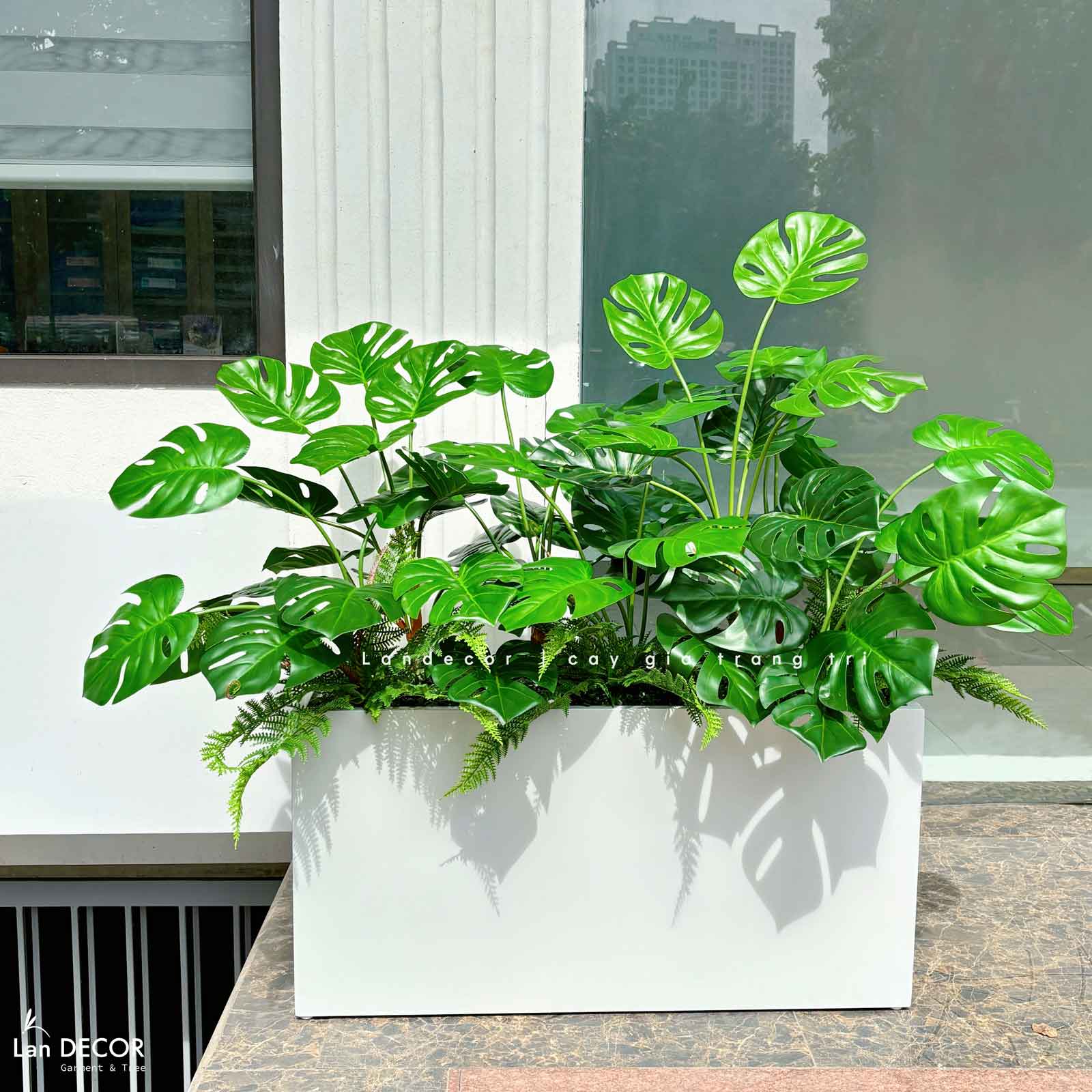 Bồn Cây Giả- Bồn Monstera Trang Trí Tiểu Cảnh Xanh Tươi (130X65X115cm)- BC226
