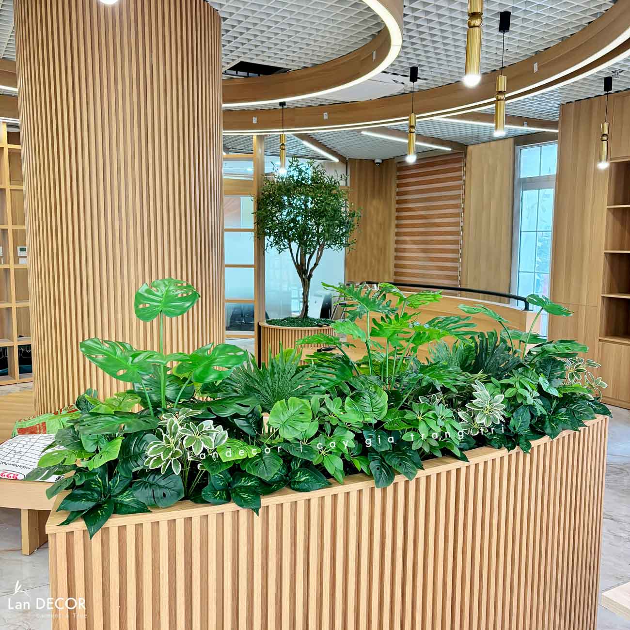 Thiết Kế, Thi Công Tường Cây Giả, Tường Rêu Giả, Bồn Cây Tiểu Cảnh Văn Phòng Tây Tựu