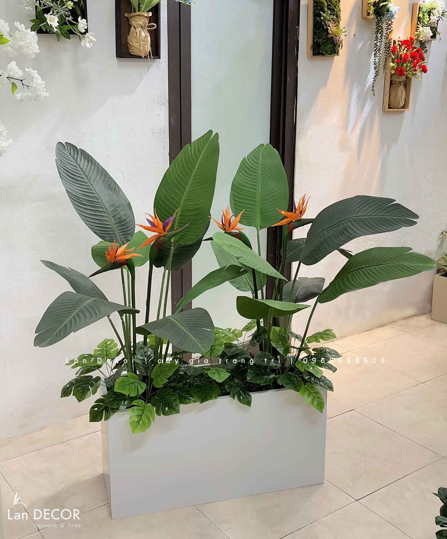 Bồn chuối thiên điểu trang trí nhà đẹp Landecor - CC431