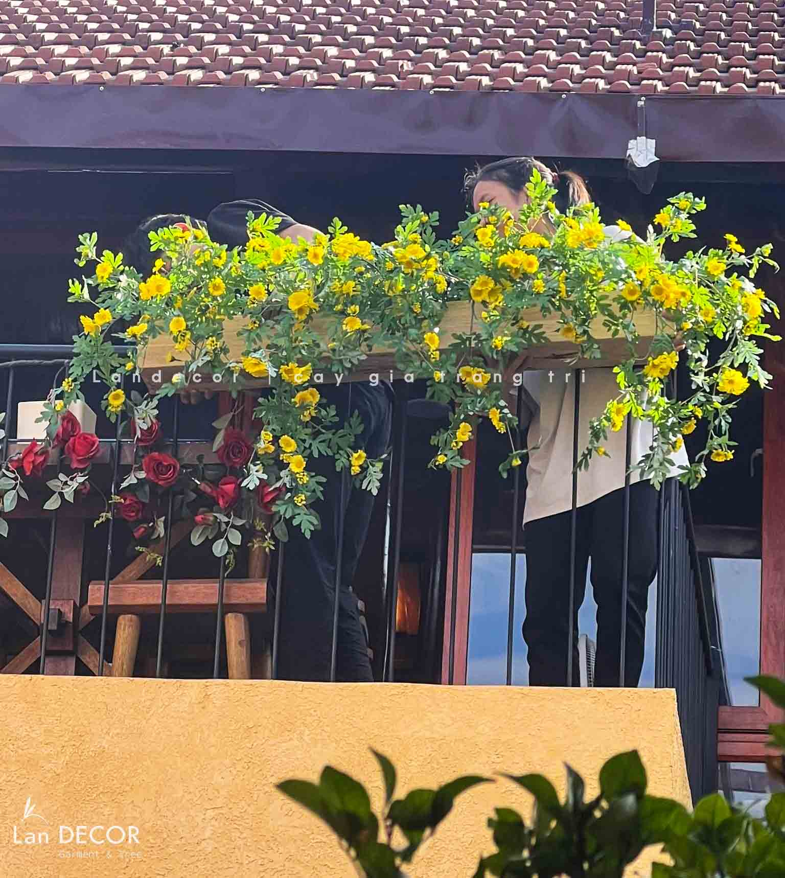 FEEDBACH HOA DÃ QUỲ RỰC RỠ TRONG KHÔNG GIAN CỦA KHÁCH HÀNG