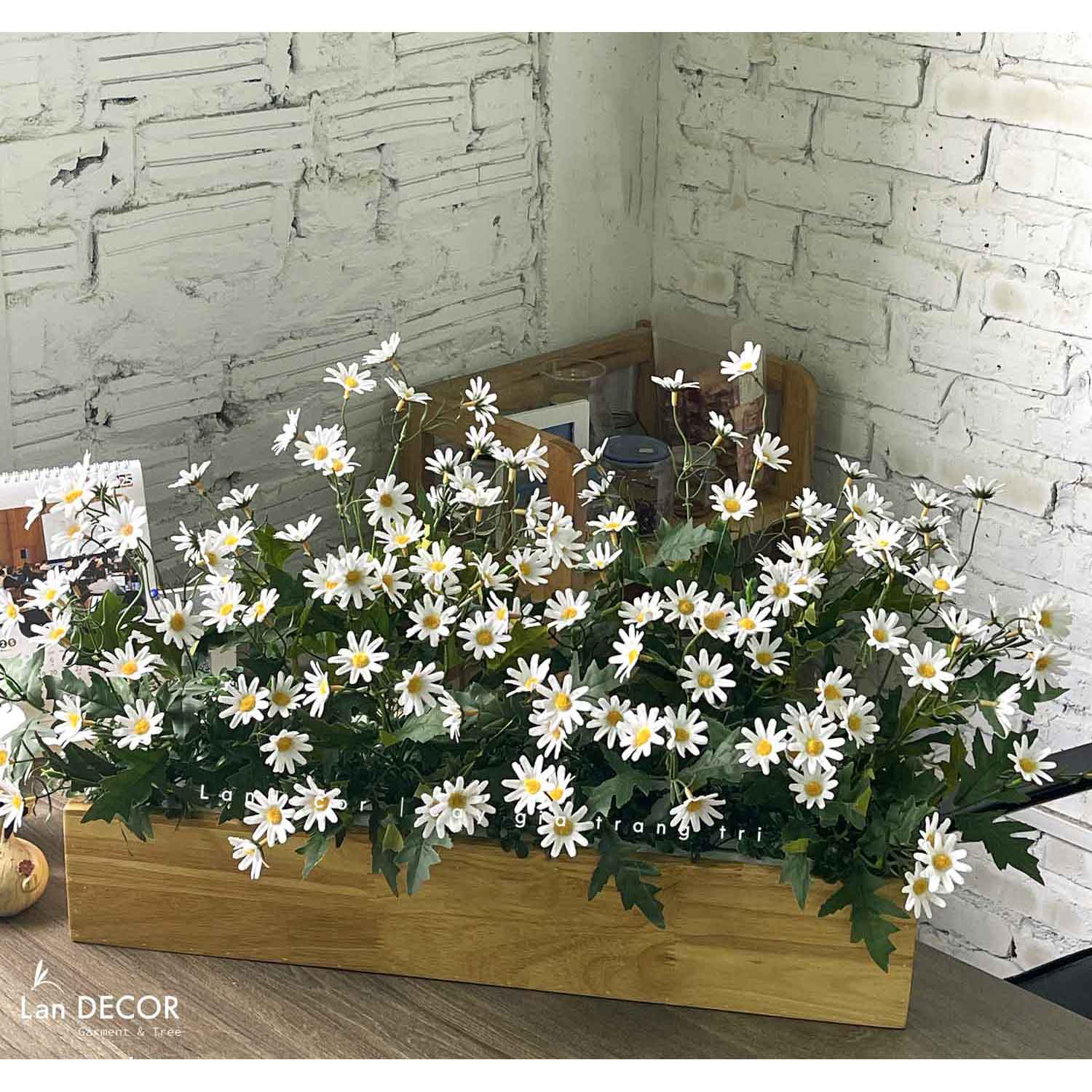 Bồn Hoa Giả- Bồn Hoa Cúc Họa Mi Trang Trí Văn Phòng Làm Việc (80X40X40CM)- BC179