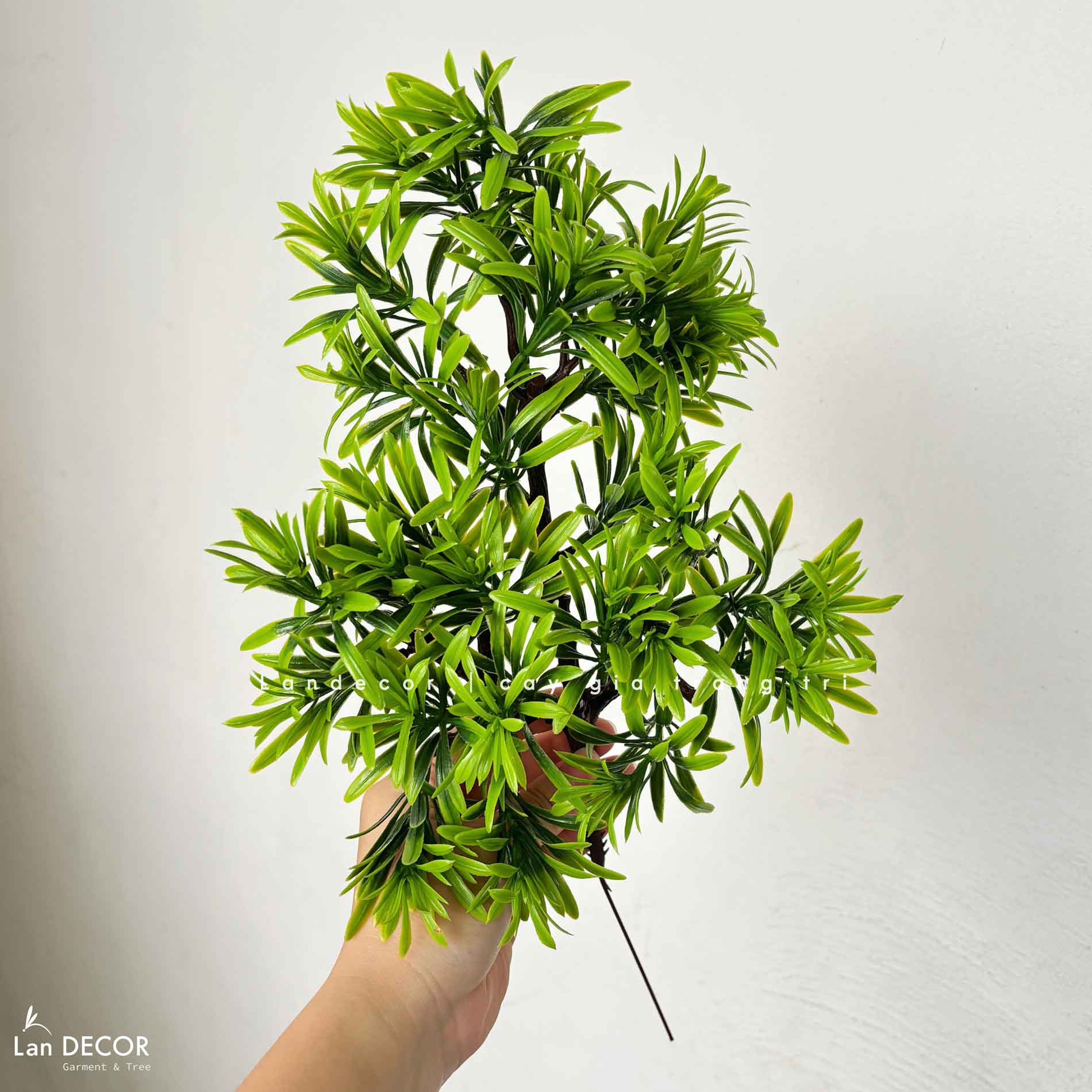 Cành tùng giả trang trí tiểu cảnh, cây bonsai - HC1154