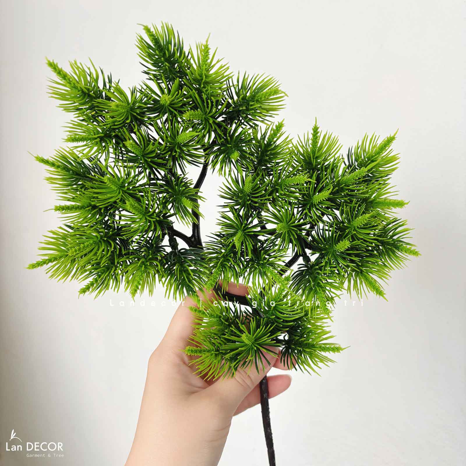 Cành tùng giả trang trí tiểu cảnh, cây bonsai - HC1154