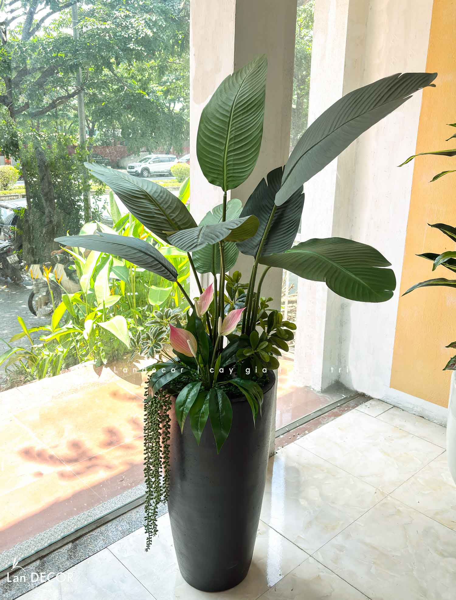 Cây Giả - Chậu Cây Chuối Rẻ Quạt Trang Trí Không Gian Phong Cách Hiện Đại (150cm)- CC1344