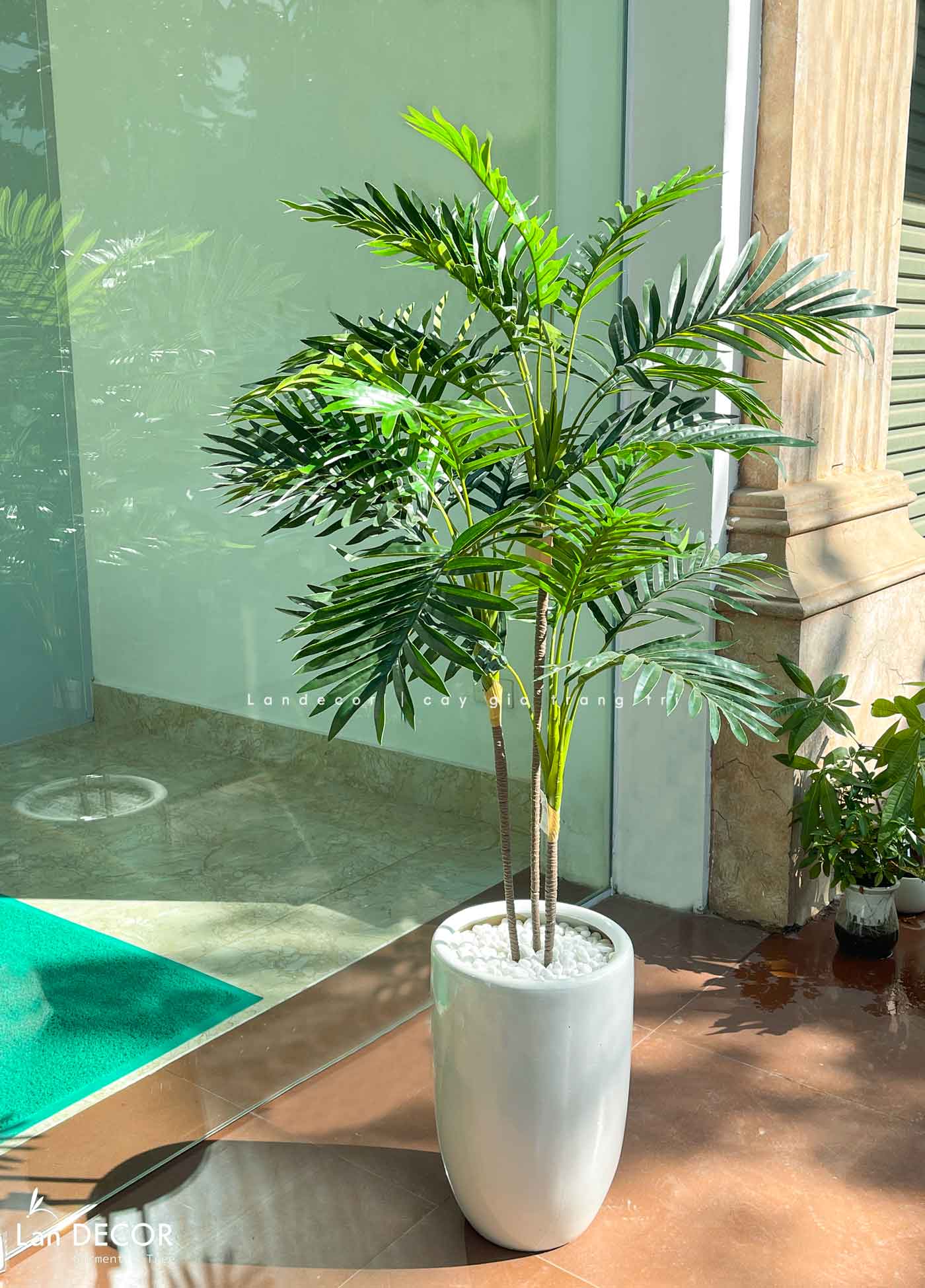 Cây dừa cảnh hiện đại trang trí nhà đẹp LanDecor (115cm) - LC2959