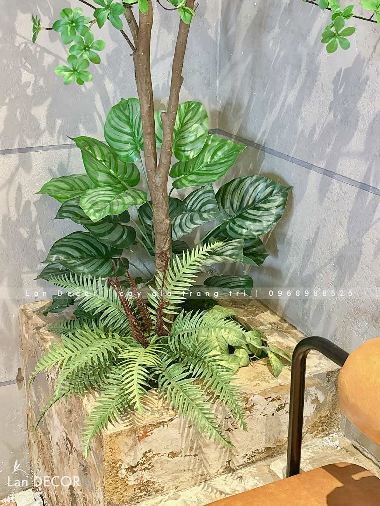 Công trình bồn cây giả- Bồn cây xanh giả trang trí tiểu cảnh cho quán Bean Around Coffee
