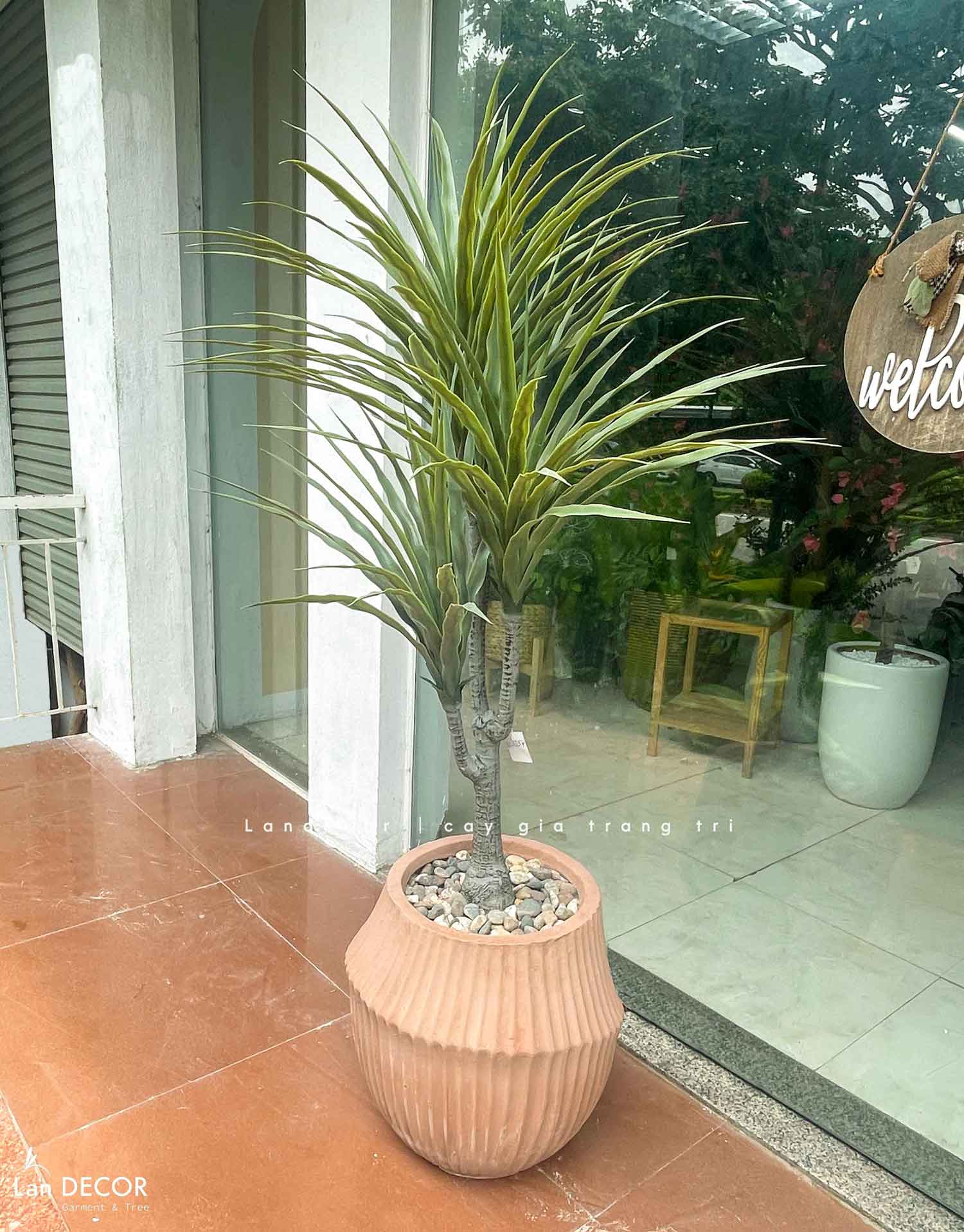 Cây Giả- Cây Yucca Giả Thiết Kế Không Gian Xanh (135cm)- LC3357