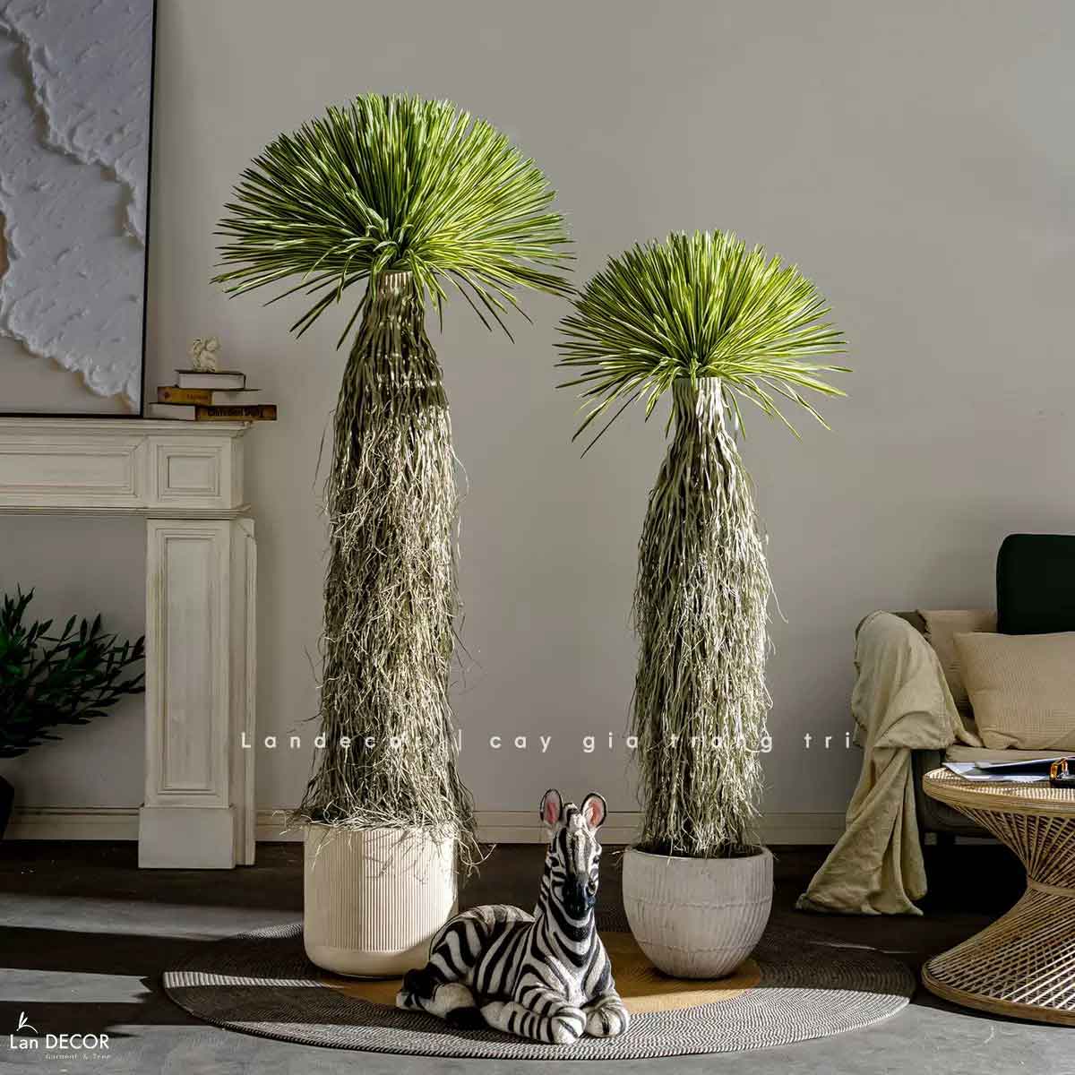 Cây Giả - Cây Yucca Lá Rủ Giả Trang Trí Nội Thất Hiện Đại, Độc Đáo (130cm)- LC3853