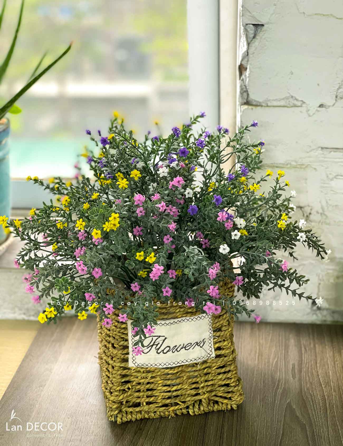 Giỏ Hoa Giả Hoa Nhí Vintage Để Bàn Nhiều Màu Sinh Động (40cm) - CC1044