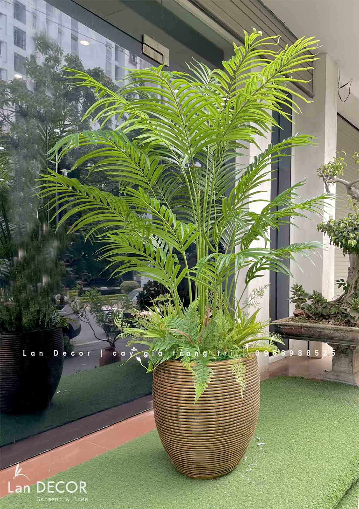 Cây giả decor - Cây dừa cảnh trang trí không gian xanh mát (150cm)- LC3038