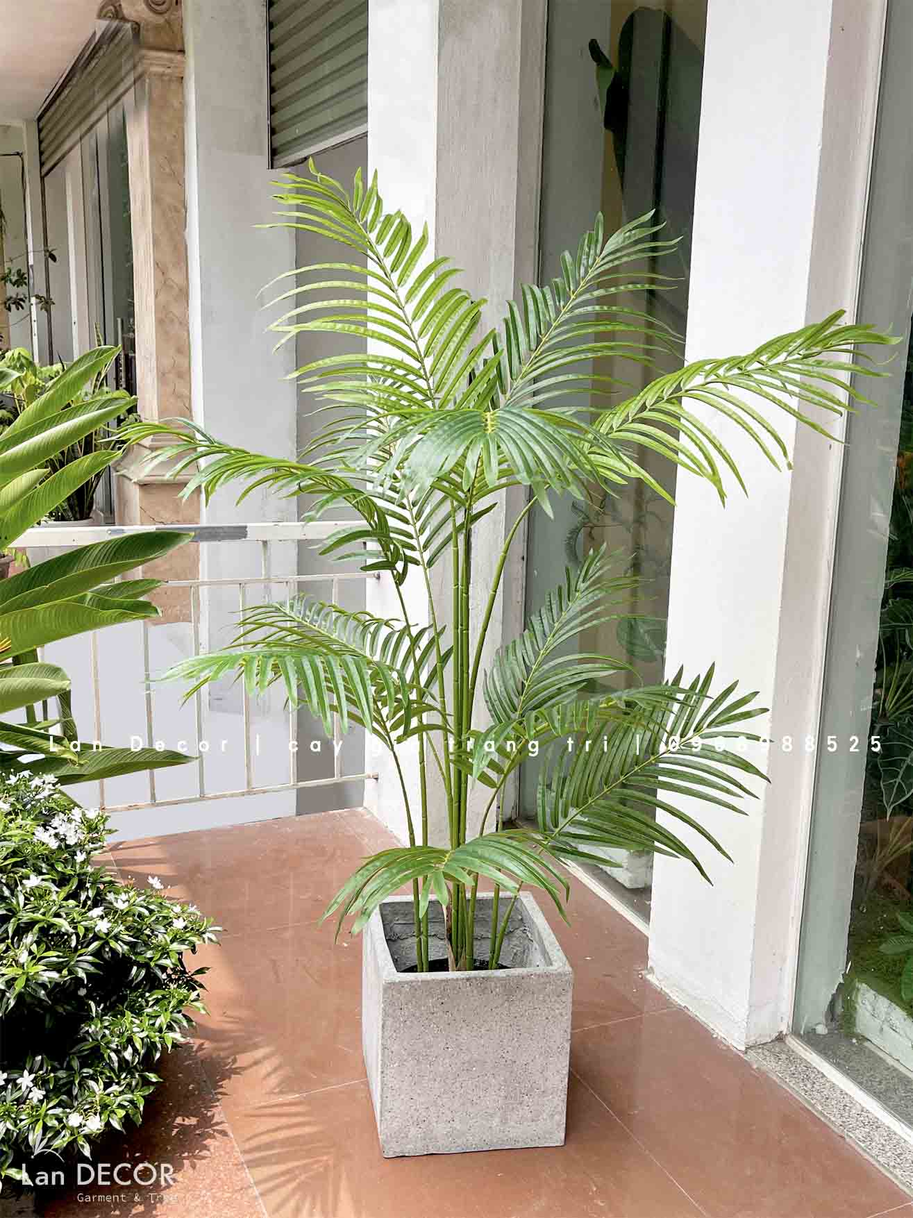 Cây giả decor - Cây dừa cảnh trang trí không gian xanh mát (150cm)- LC3038