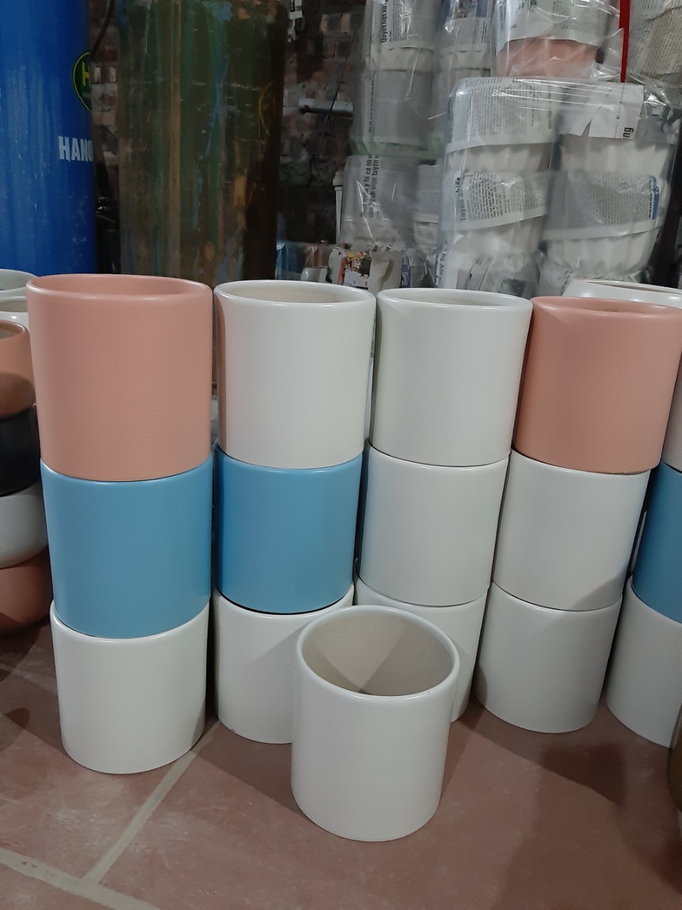 BG161 - Chậu gốm sứ trụ tròn trắng trồng cây (18 cm)