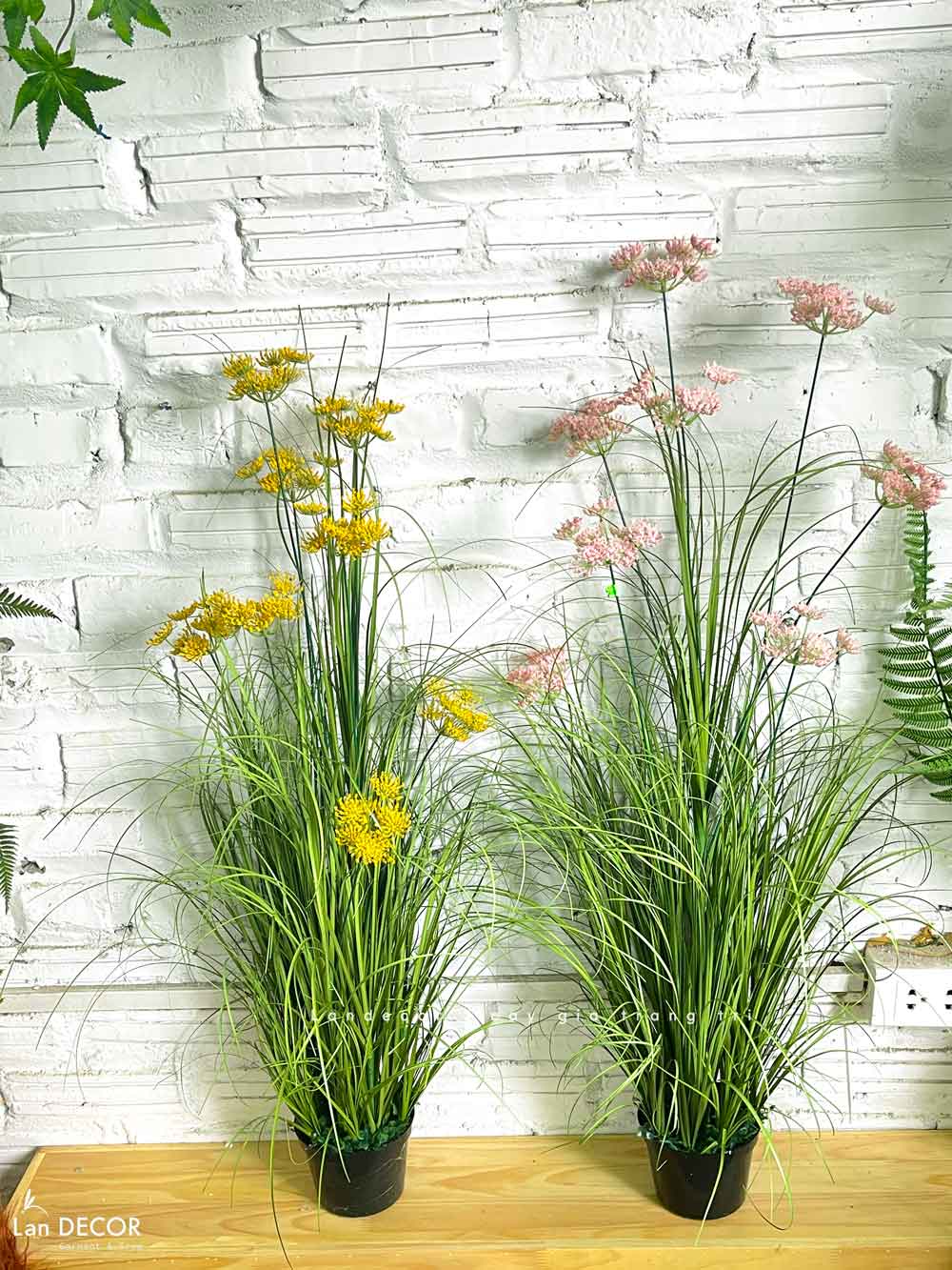 Hoa Hồi Hương Giả-Chậu Hoa Hồi Hương Trang Trí Căn Hộ Đẹp Tự Nhiên  (cao 100cm, tán 55cm)- CC1096