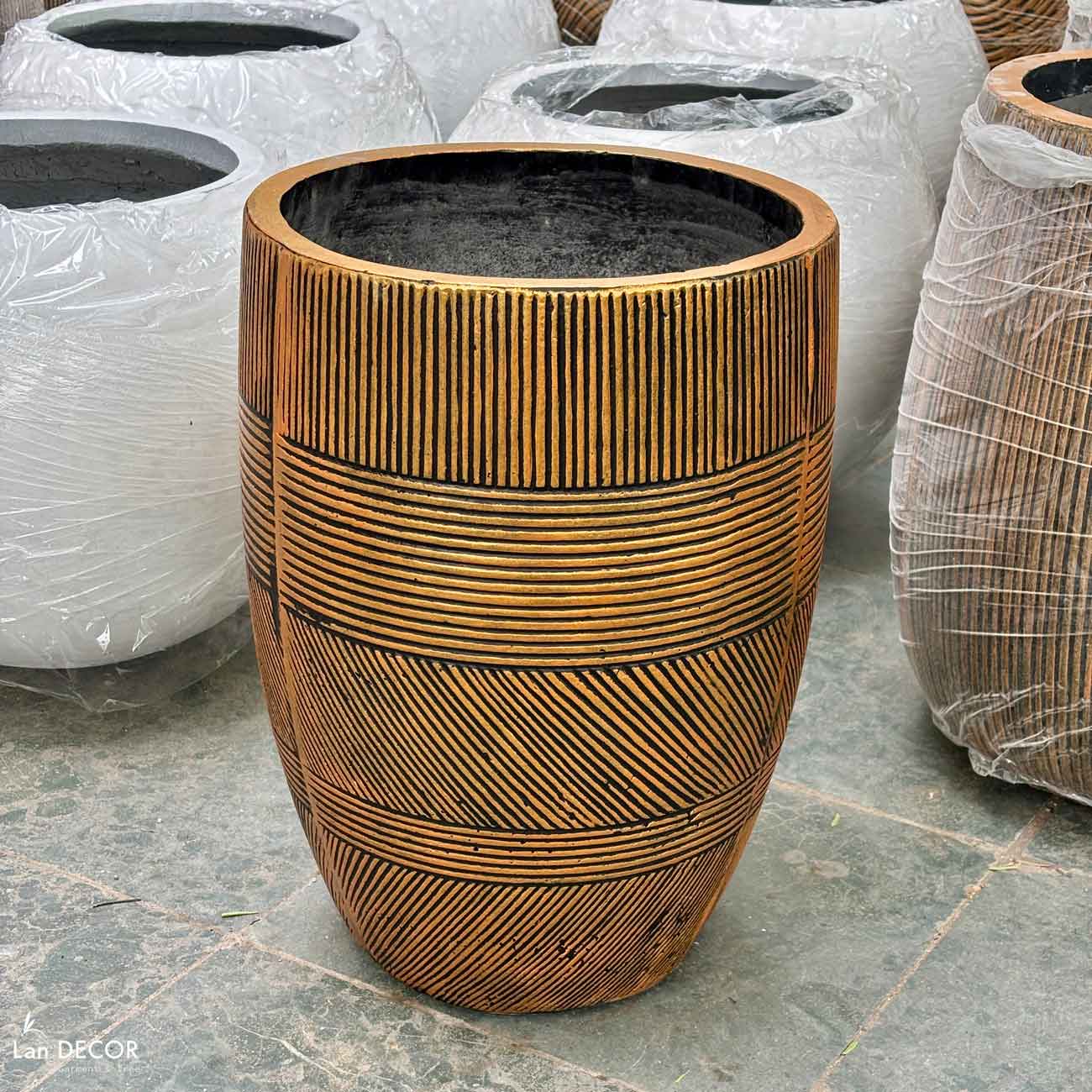 Chậu Xi Măng Trồng Cây Cảnh Họa Tiết Độc Lạ, Tạo Điểm Nhấn Không Gian (35x50cm)- CXM049