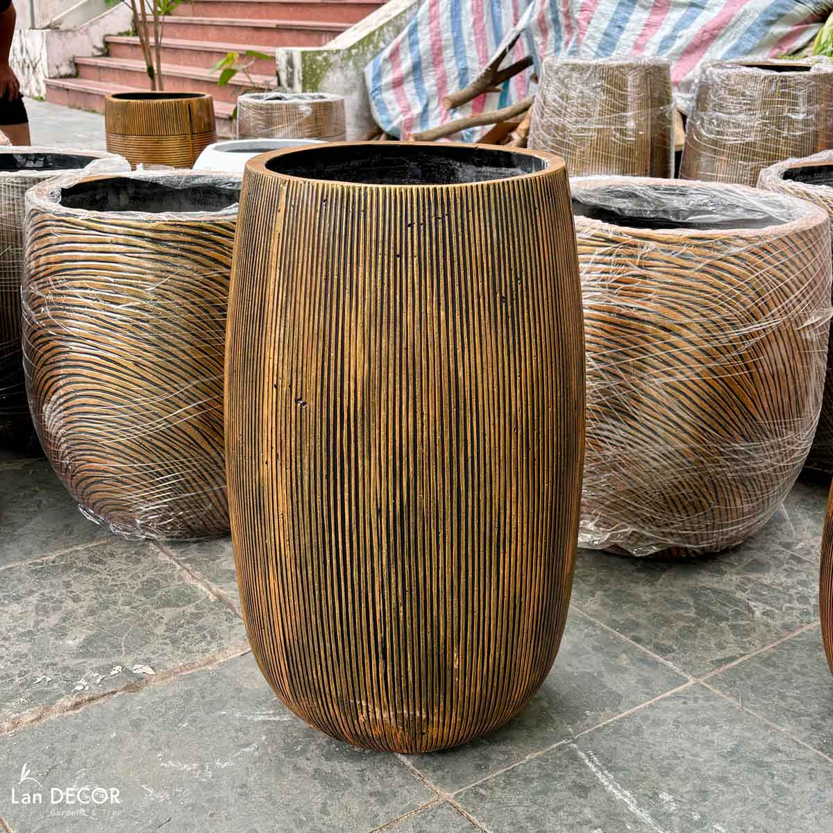 Chậu Xi Măng Họa Tiết Sọc Thẳng Trồng Cây Tiểu Cảnh Sang Trọng (33x67cm)- CXM046