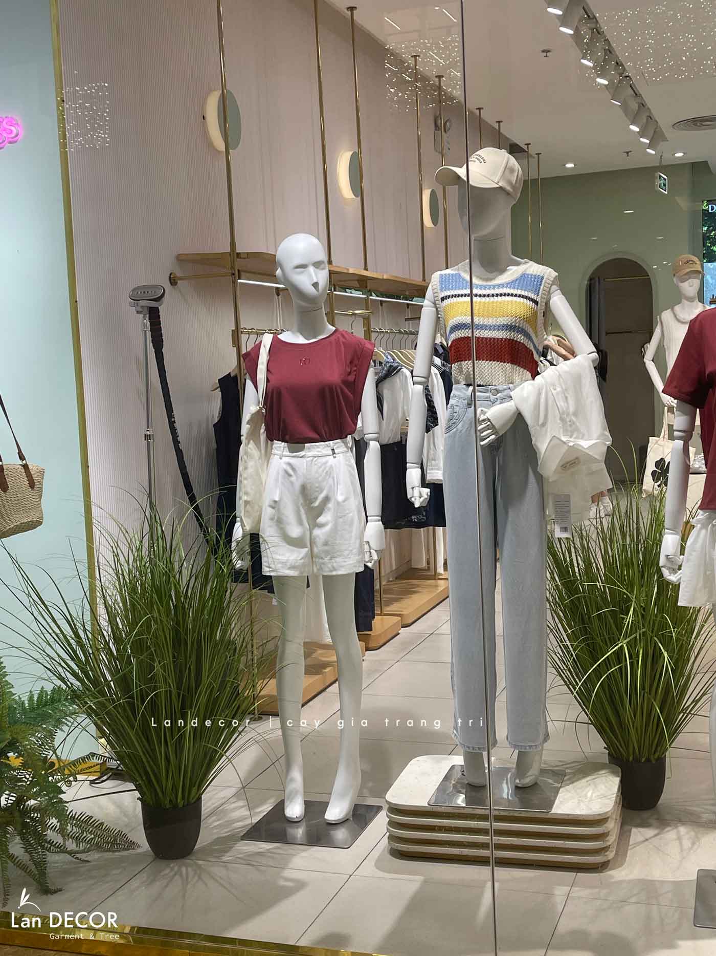 Bụi Cây Tiểu Cảnh- Bụi Cỏ Hành Giả Trang Trí Cửa Hiệu Tạo Điểm Nhấn Xanh (cao 95cm. tán 55cm)- CC1103