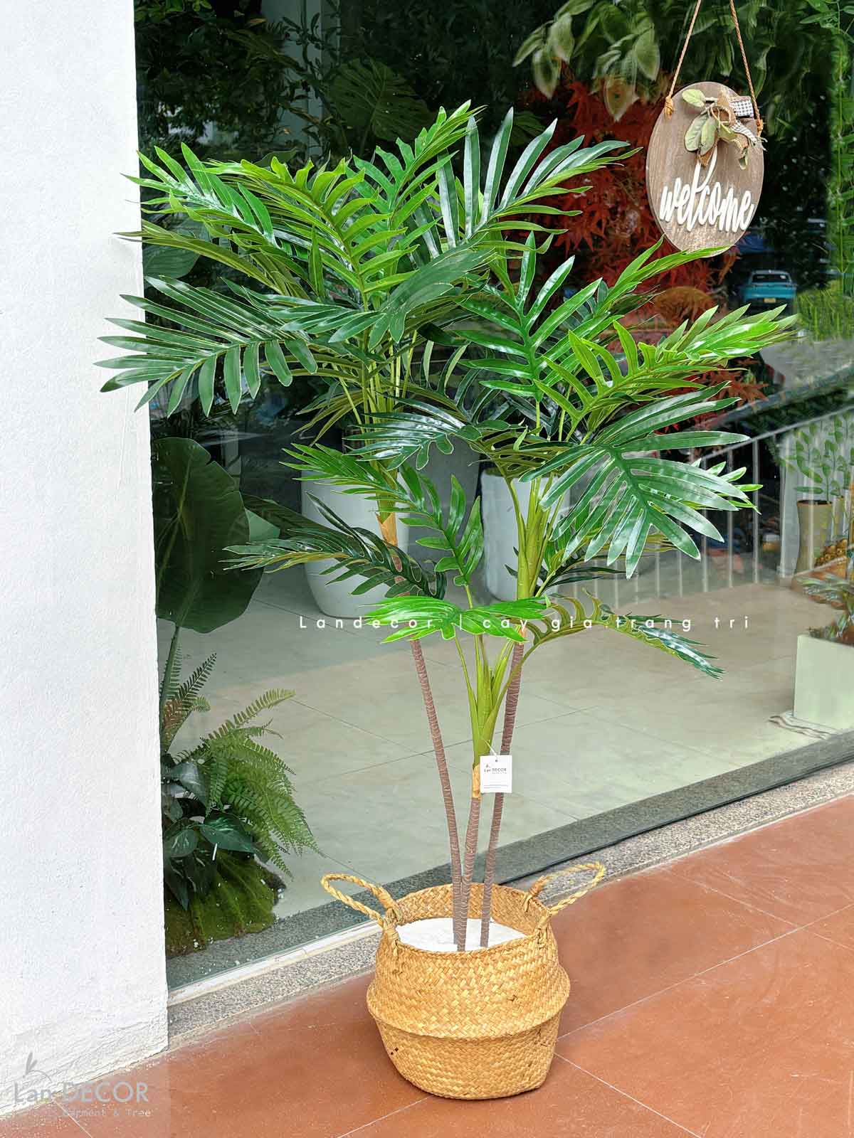 Cây dừa cảnh hiện đại trang trí nhà đẹp LanDecor (115cm) - LC2959