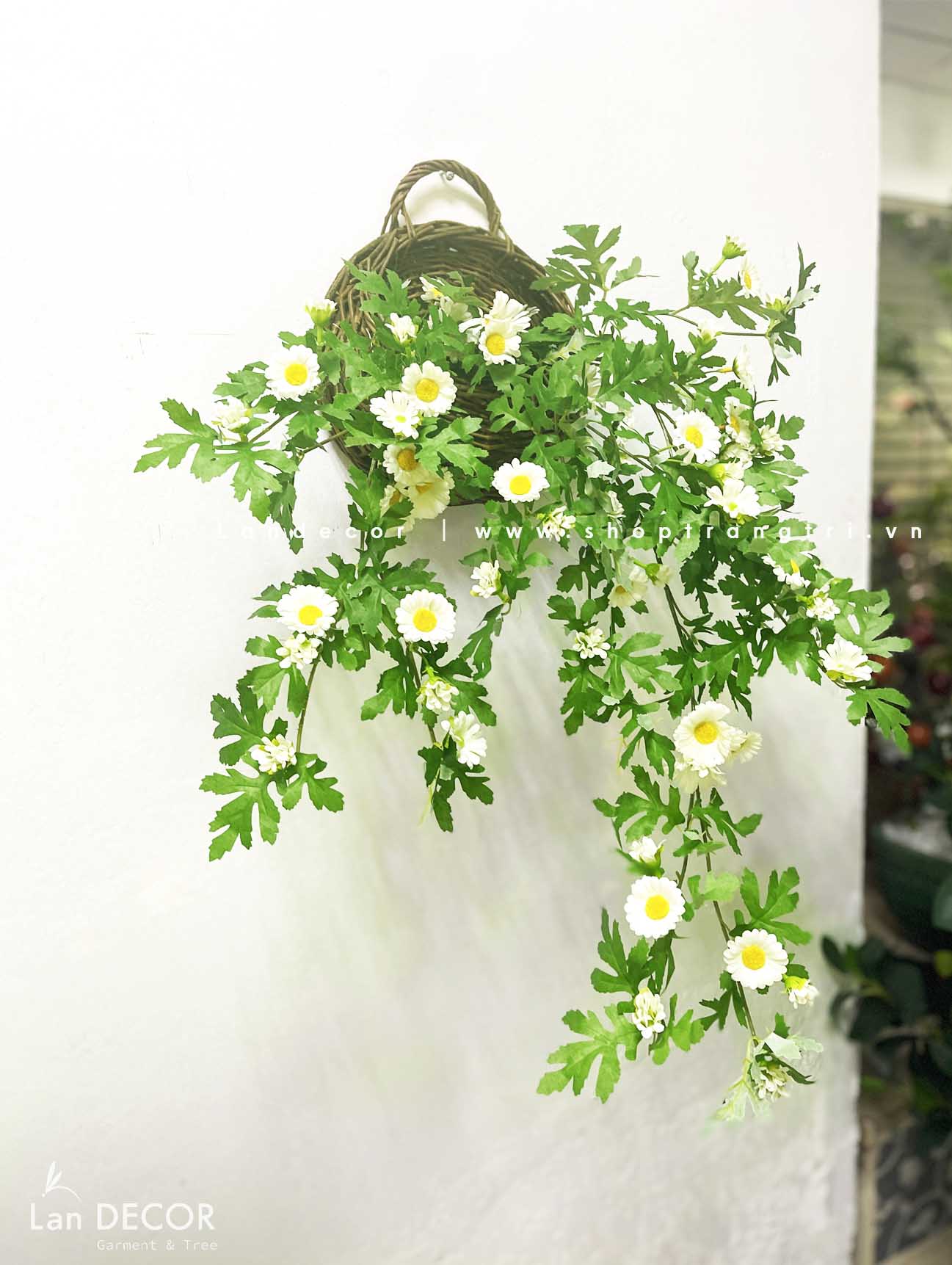 Giỏ hoa Dã Quỳ treo tường trang trí LanDecor 90cm - CC433