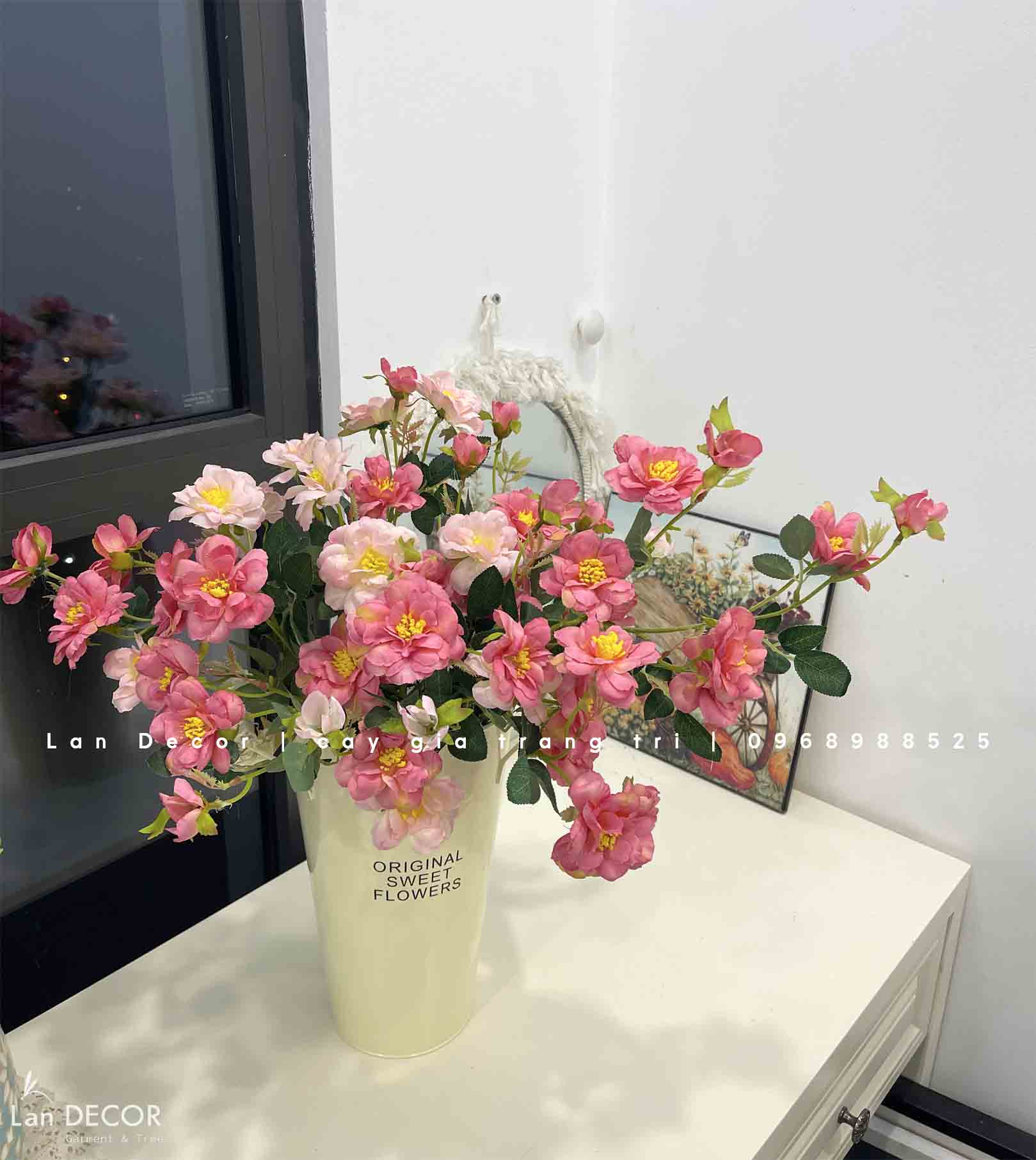 HOA HỒNG MIX CẮM GIỎ THIẾC XINH XẮN- CC841